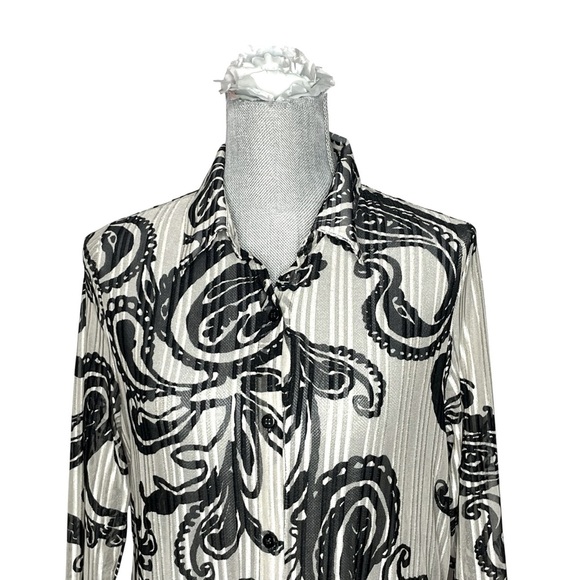Chico’s Travelers Collection Black Cream Paisley Long Tunic Top Size 1 (M/L) - Picture 5 of 12
